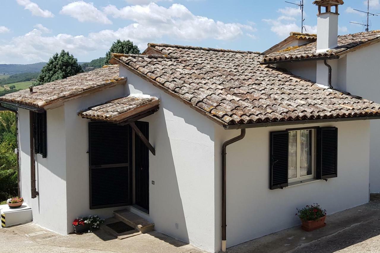 Case In Campagna Con Piscina A Todi Exterior foto